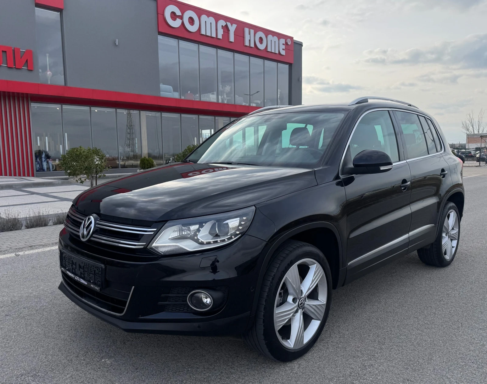 VW Tiguan 4MOTION/LED/NAVI/PANORAMA