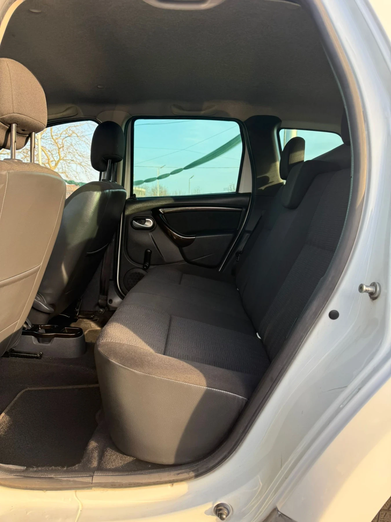 Dacia Duster 1, 6i -GPL , снимка 14 - Автомобили и джипове - 53992946