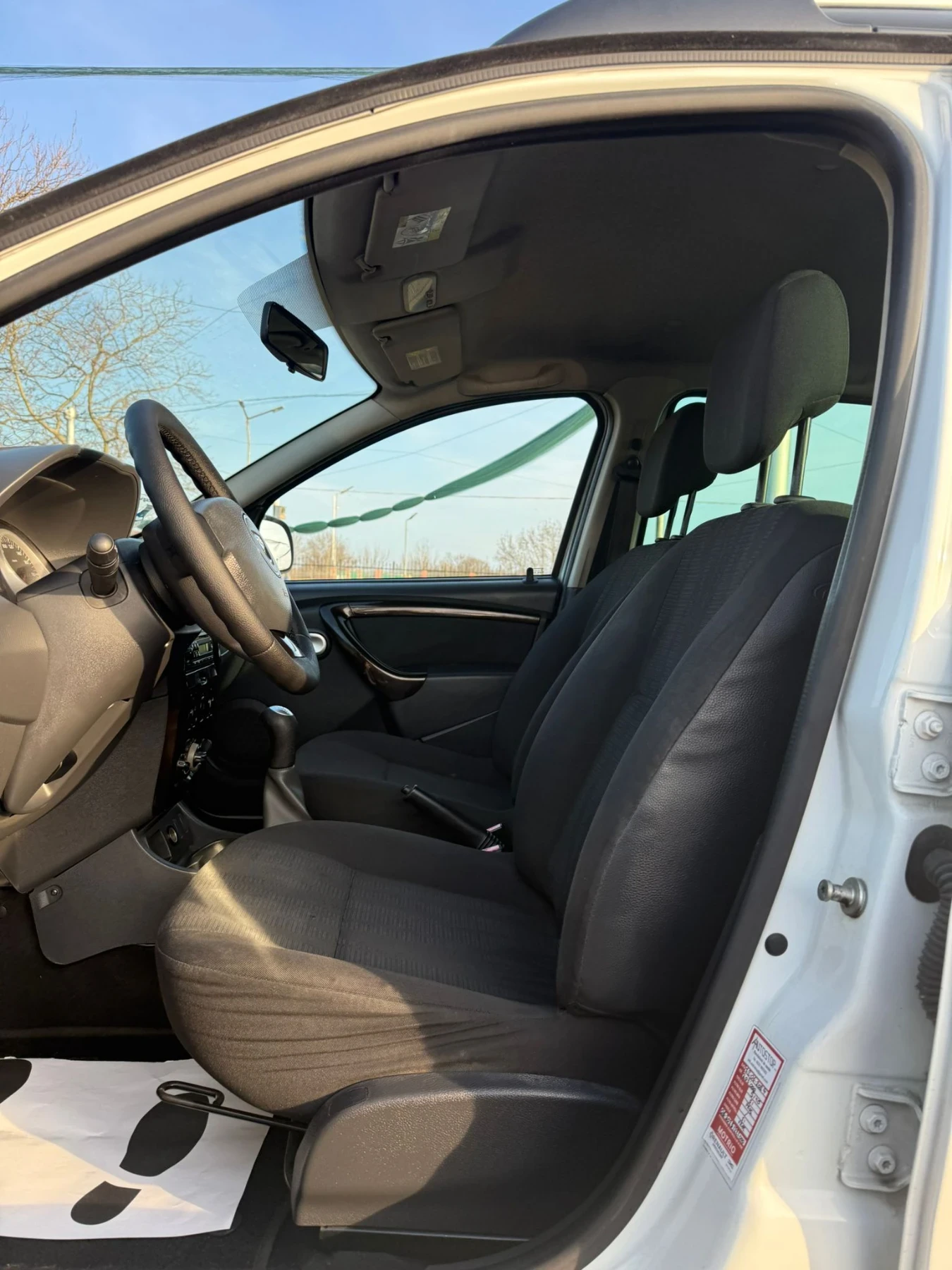 Dacia Duster 1, 6i -GPL , снимка 9 - Автомобили и джипове - 53992946