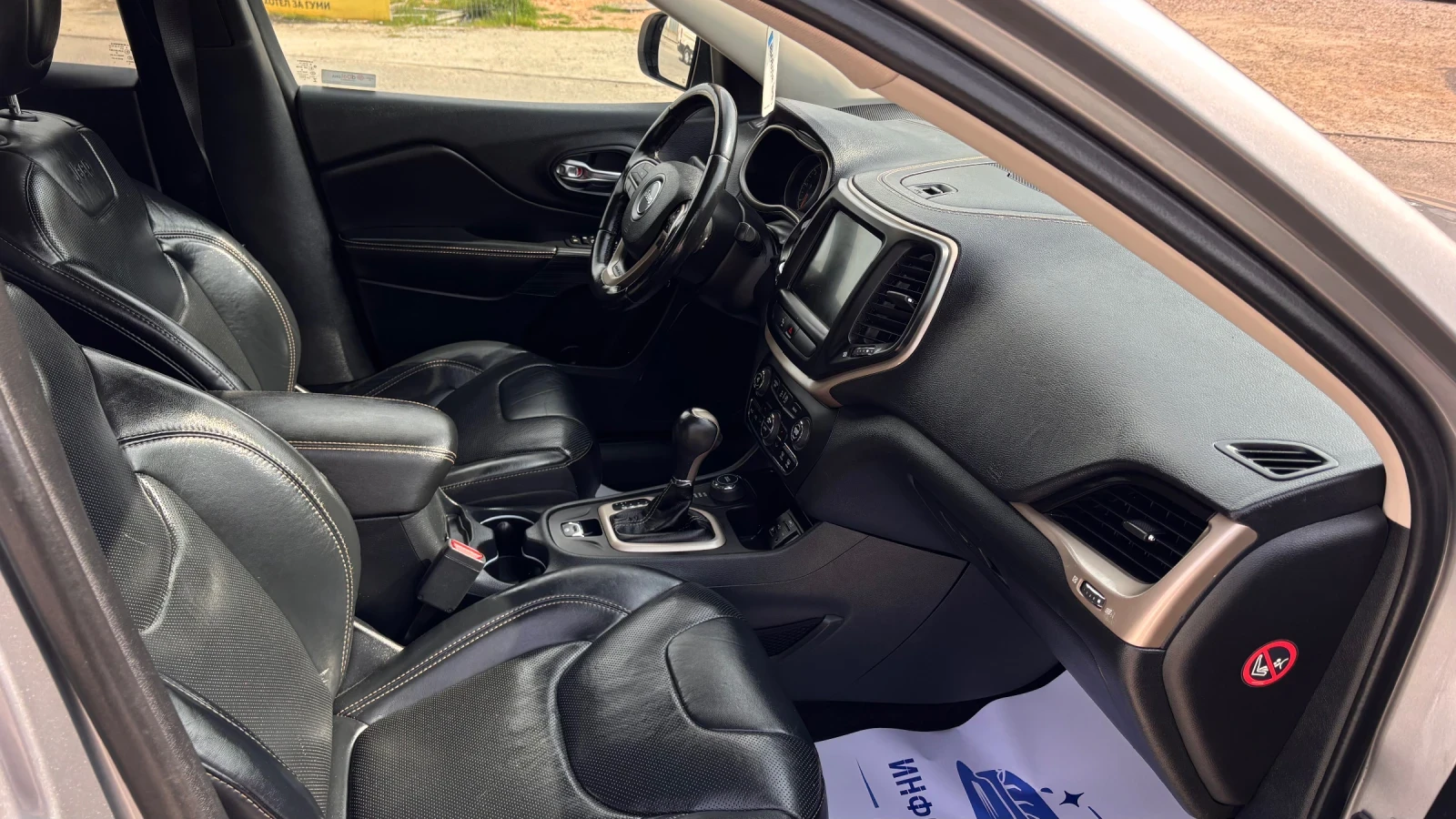 Jeep Cherokee Нов внос от Италия 4х4, снимка 8 - Автомобили и джипове - 54193972