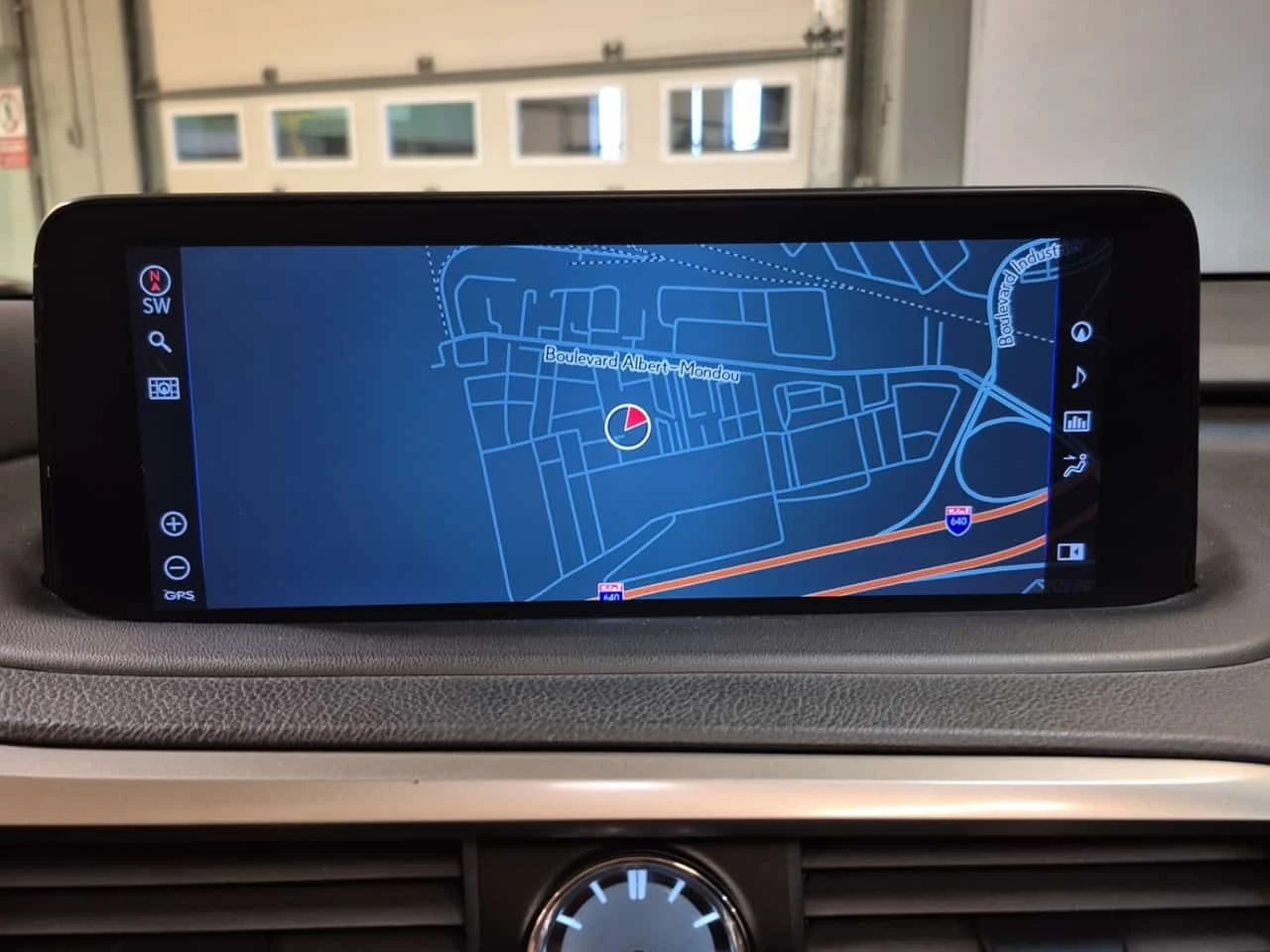 Lexus RX 450HL  CARFAX | Mobile.bg � ����������� 10