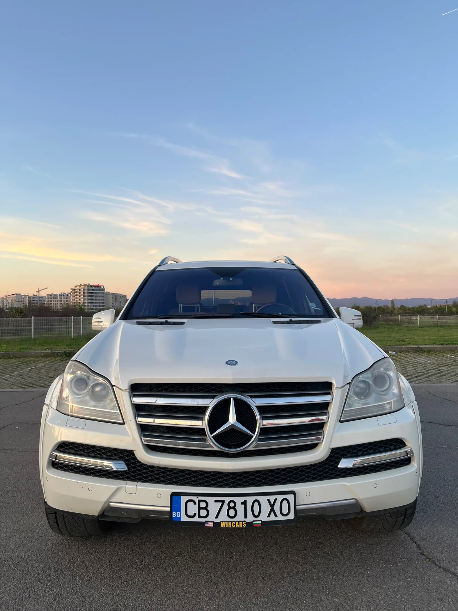 Mercedes-Benz GL 550 388 к.с., снимка 3 - Автомобили и джипове - 54347516