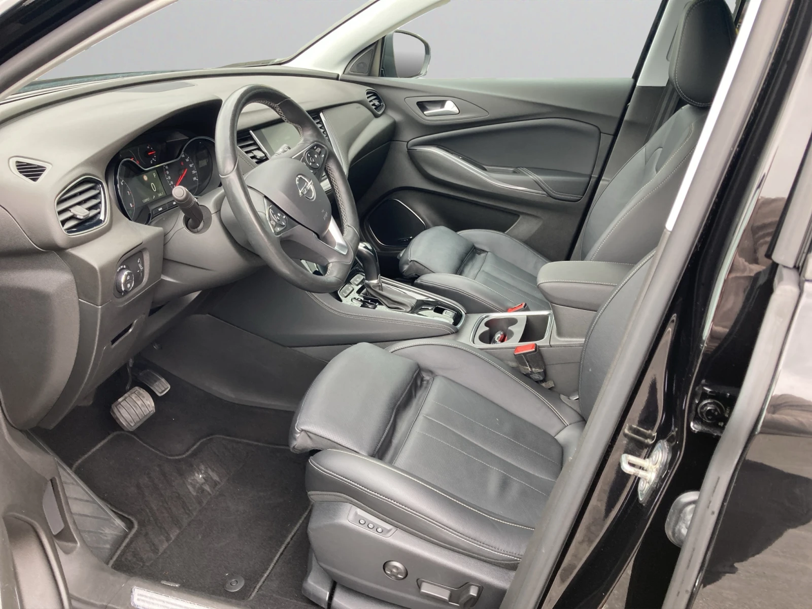 Opel Grandland X 1.2T ULTIMATE AT8 E6, снимка 10 - Автомобили и джипове - 54477909
