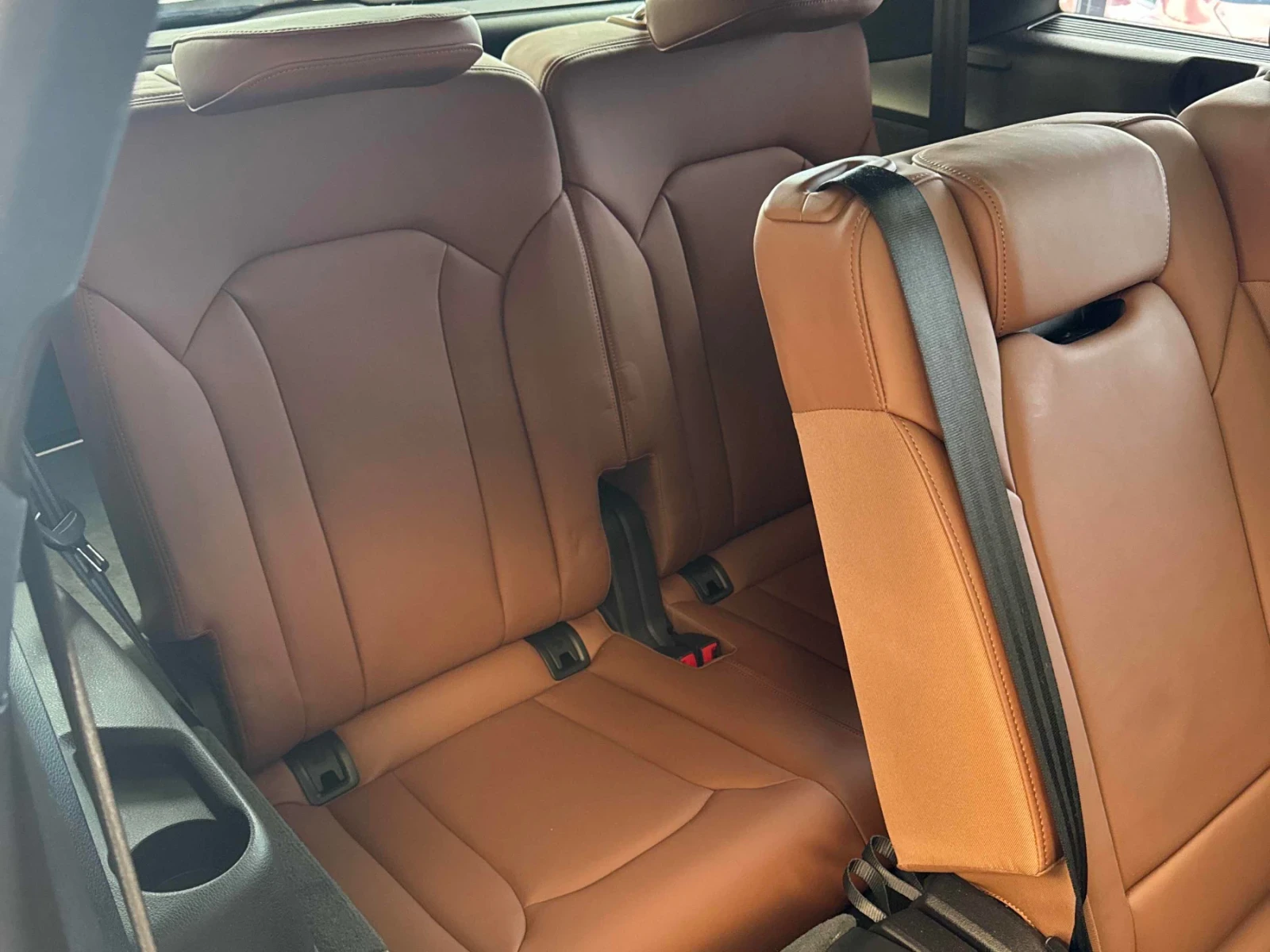 Audi Q7 CARFAX * АВТОКРЕДИТ * ПРОГНОЗНА ЦЕНА ДО БГ, снимка 11 - Автомобили и джипове - 54479601