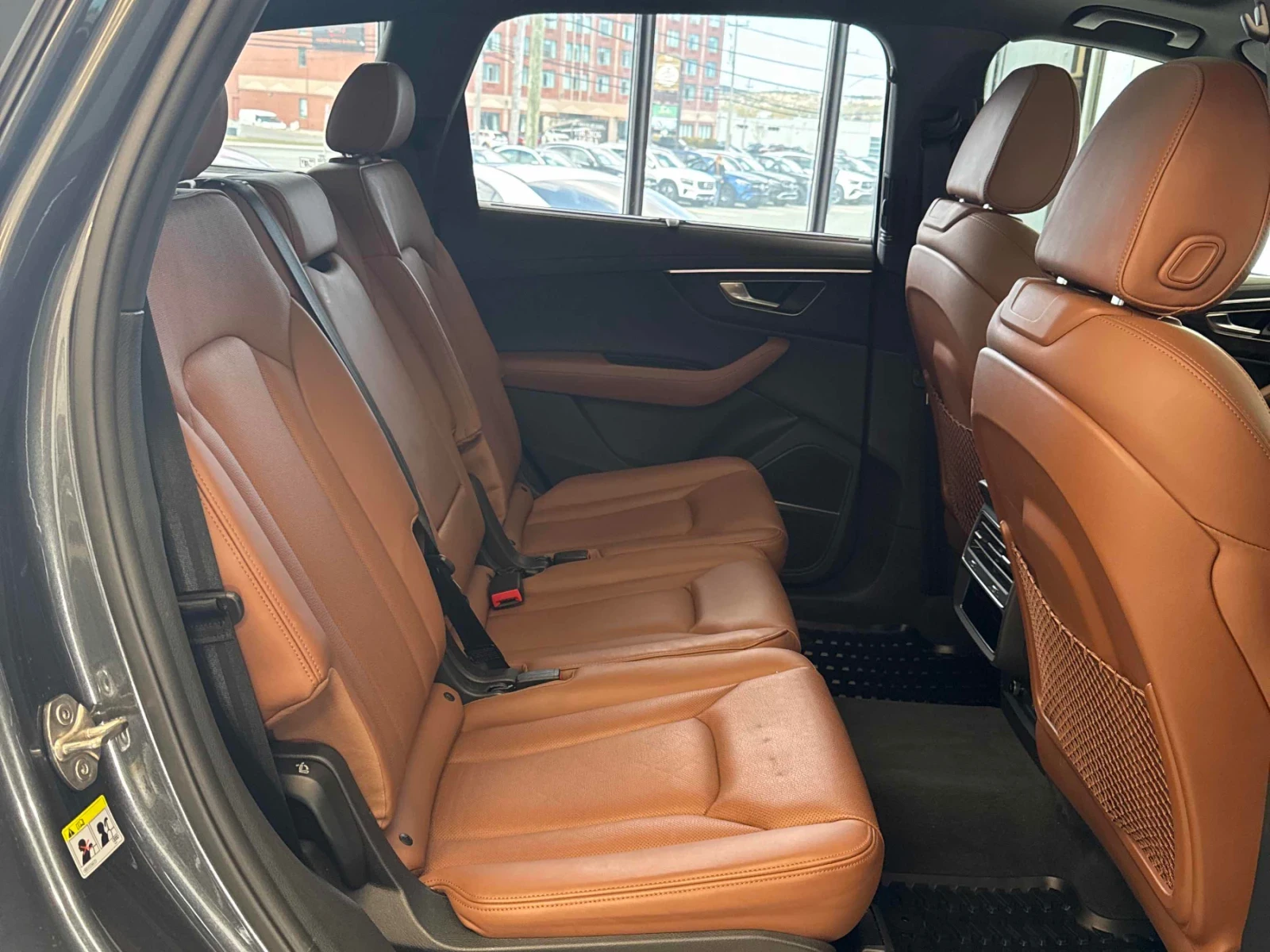 Audi Q7 CARFAX * АВТОКРЕДИТ * ПРОГНОЗНА ЦЕНА ДО БГ, снимка 9 - Автомобили и джипове - 54479601