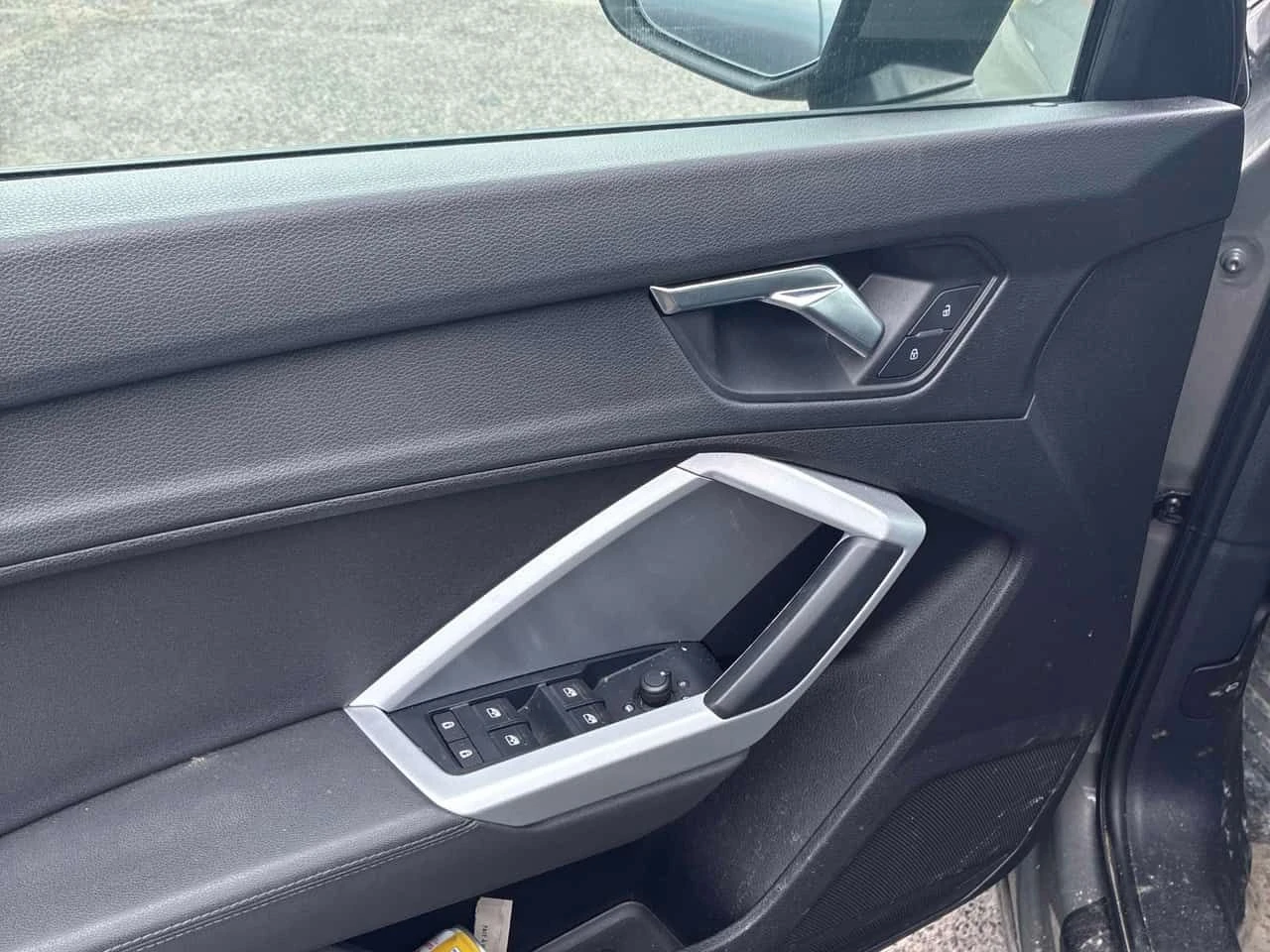 Audi Q3 /CAMERA/ПОДГРЕВИ/RS GRILL , снимка 11 - Автомобили и джипове - 54528715