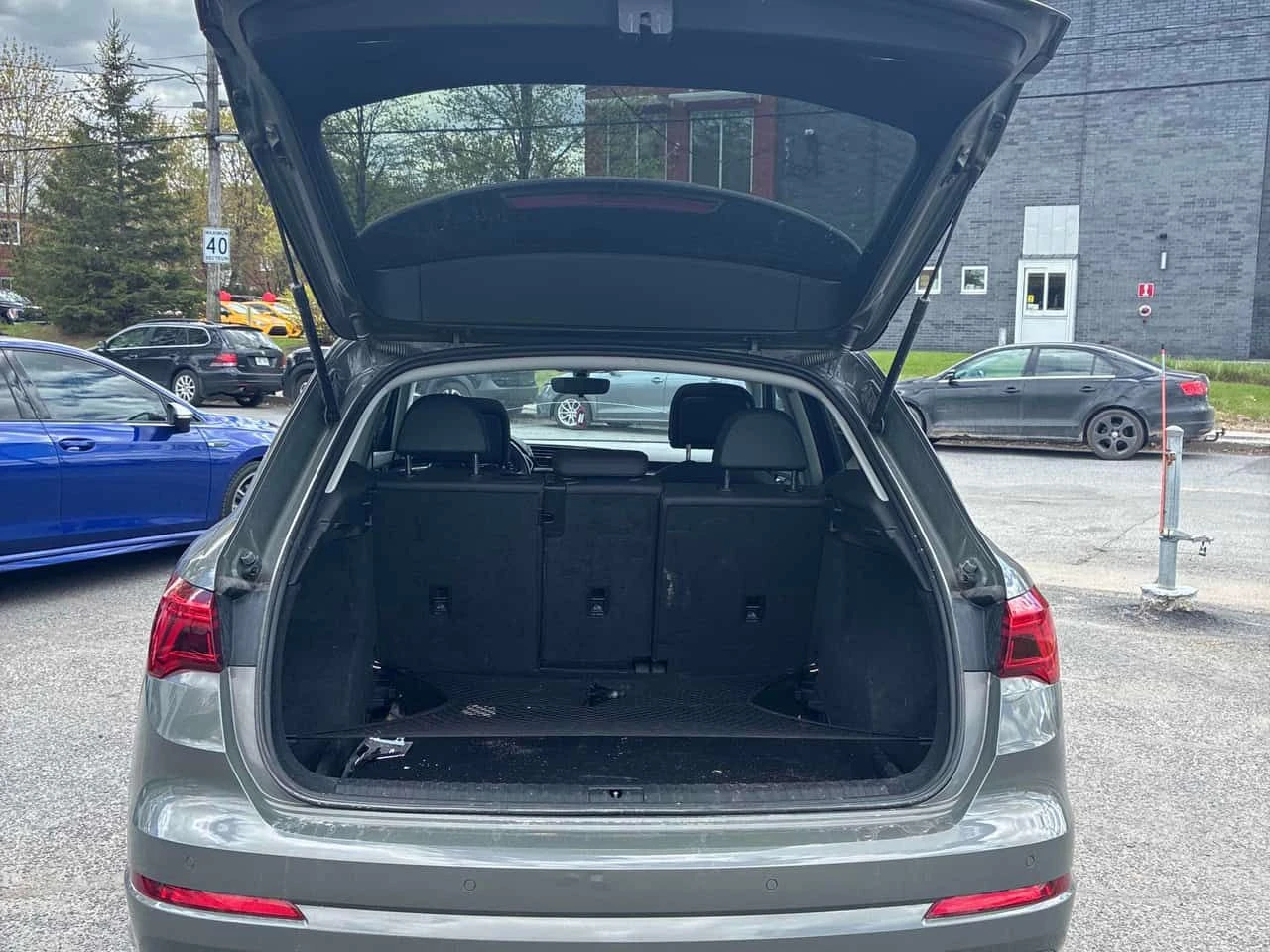 Audi Q3 /CAMERA/ПОДГРЕВИ/RS GRILL , снимка 13 - Автомобили и джипове - 54528715