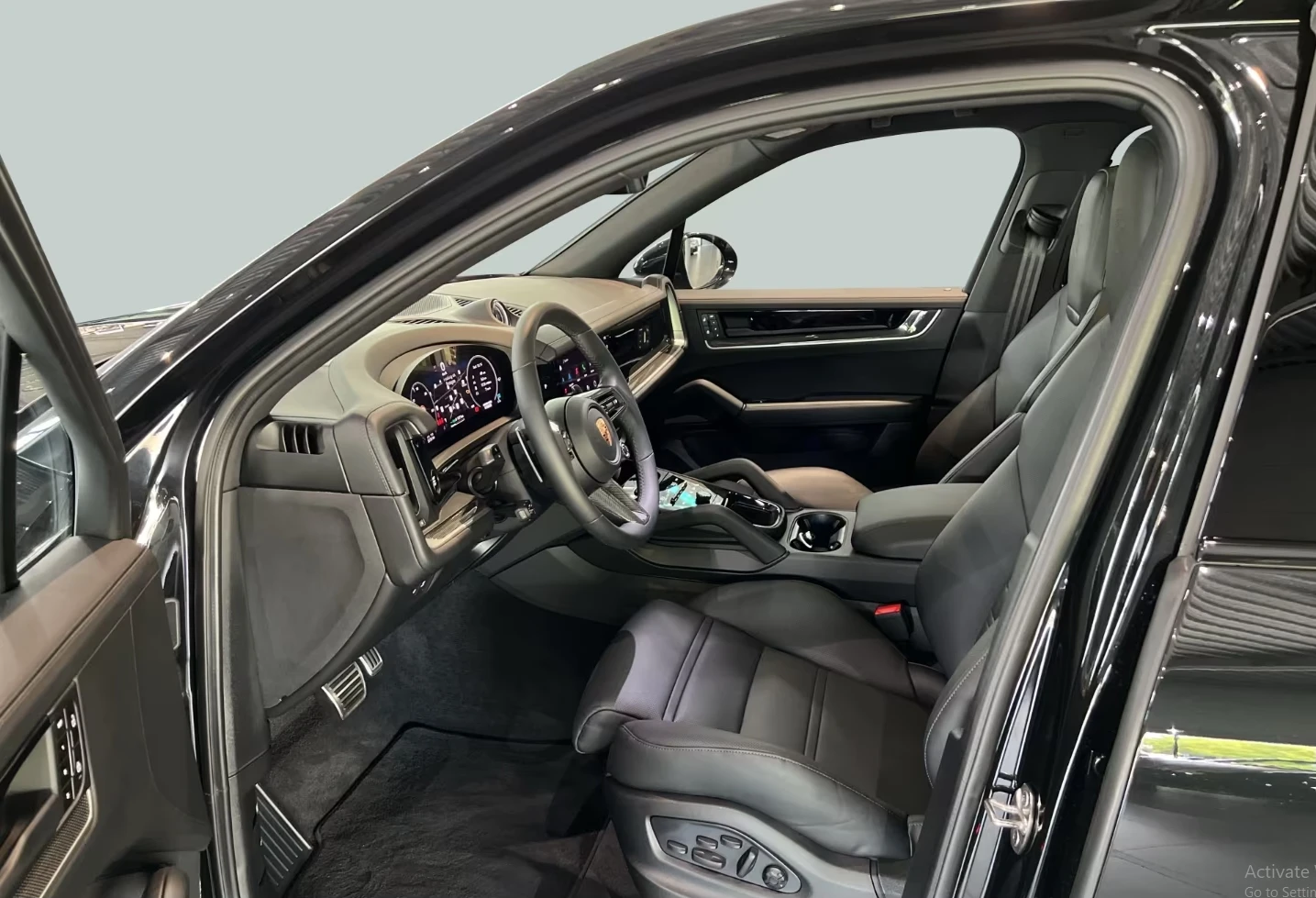 Porsche Cayenne S* E-Hybrid* InnoDrive* Bose* Pano* HuD, снимка 5 - Автомобили и джипове - 55412796