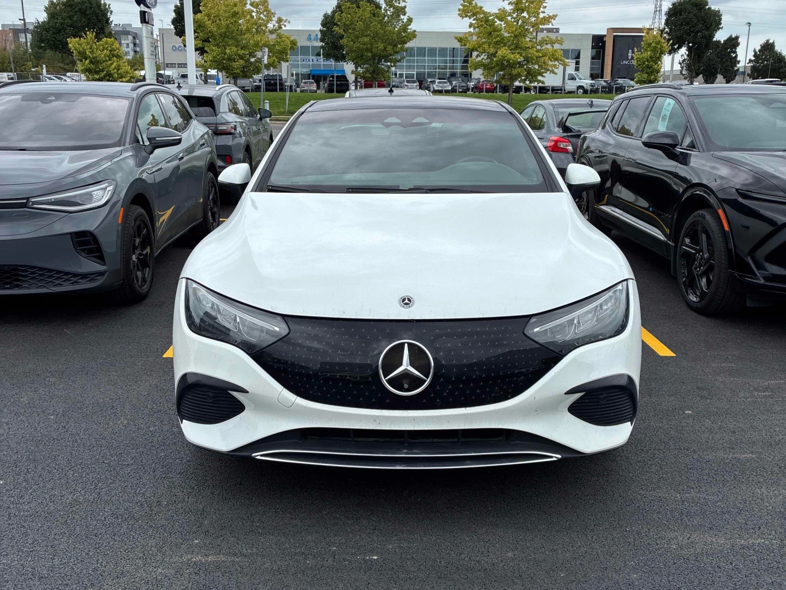 Mercedes-Benz EQE 500 4MATIC | CARFAX | БЕЗ ИНЦИДЕНТИ , снимка 2 - Автомобили и джипове - 56134983