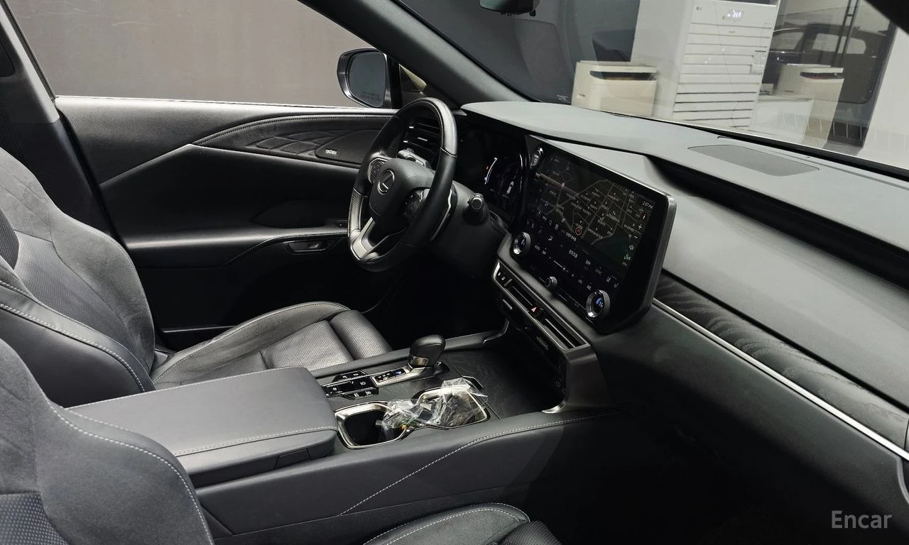 Lexus RX 450h plus LUXURY* ОБДУХВАНЕ* ДИСТРОНИК* 360КАМЕРА* , снимка 13 - Автомобили и джипове - 56151699