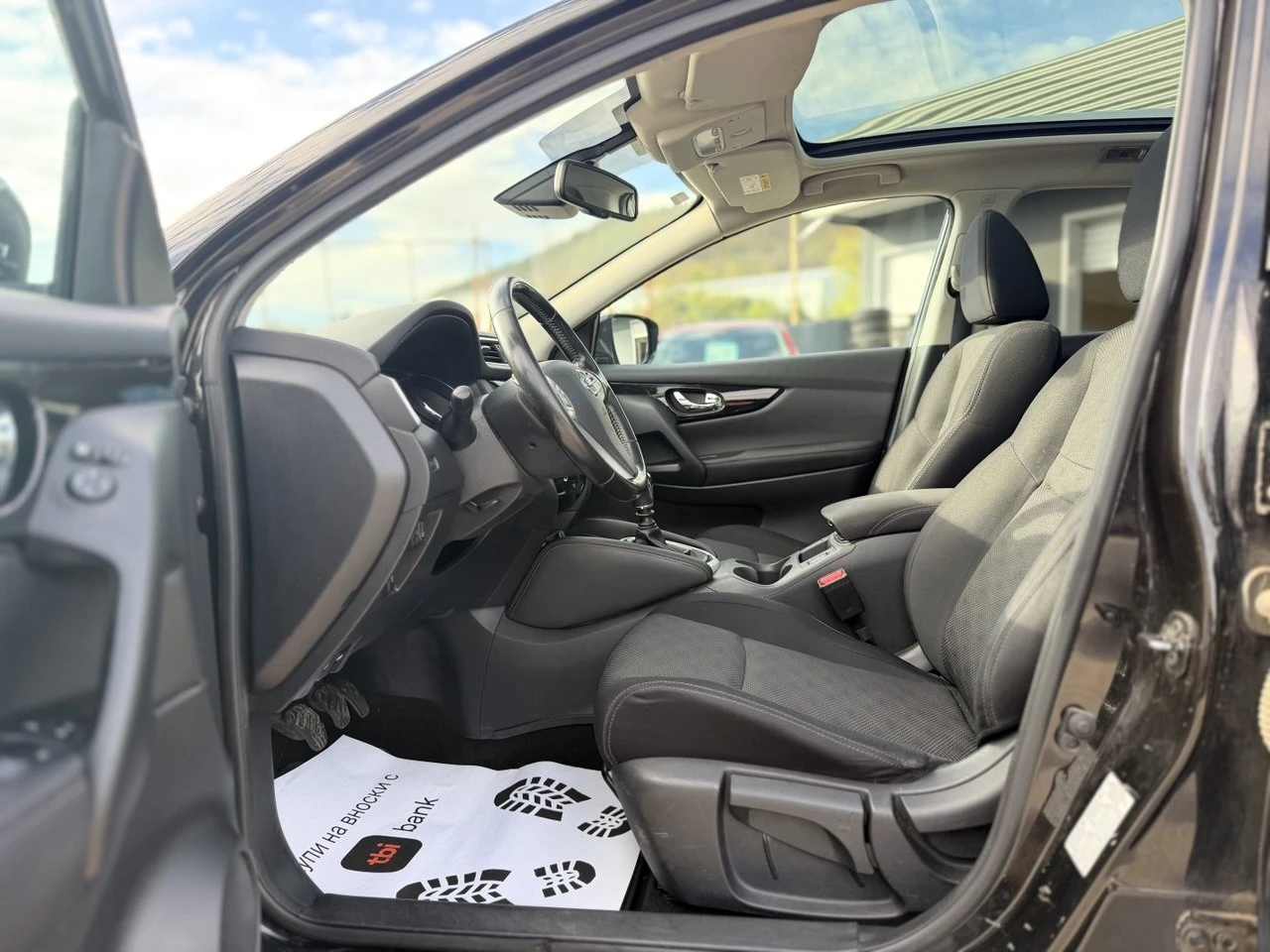 Nissan Qashqai 1.6dCi 4x4 CAMERA | Mobile.bg � ����������� 9