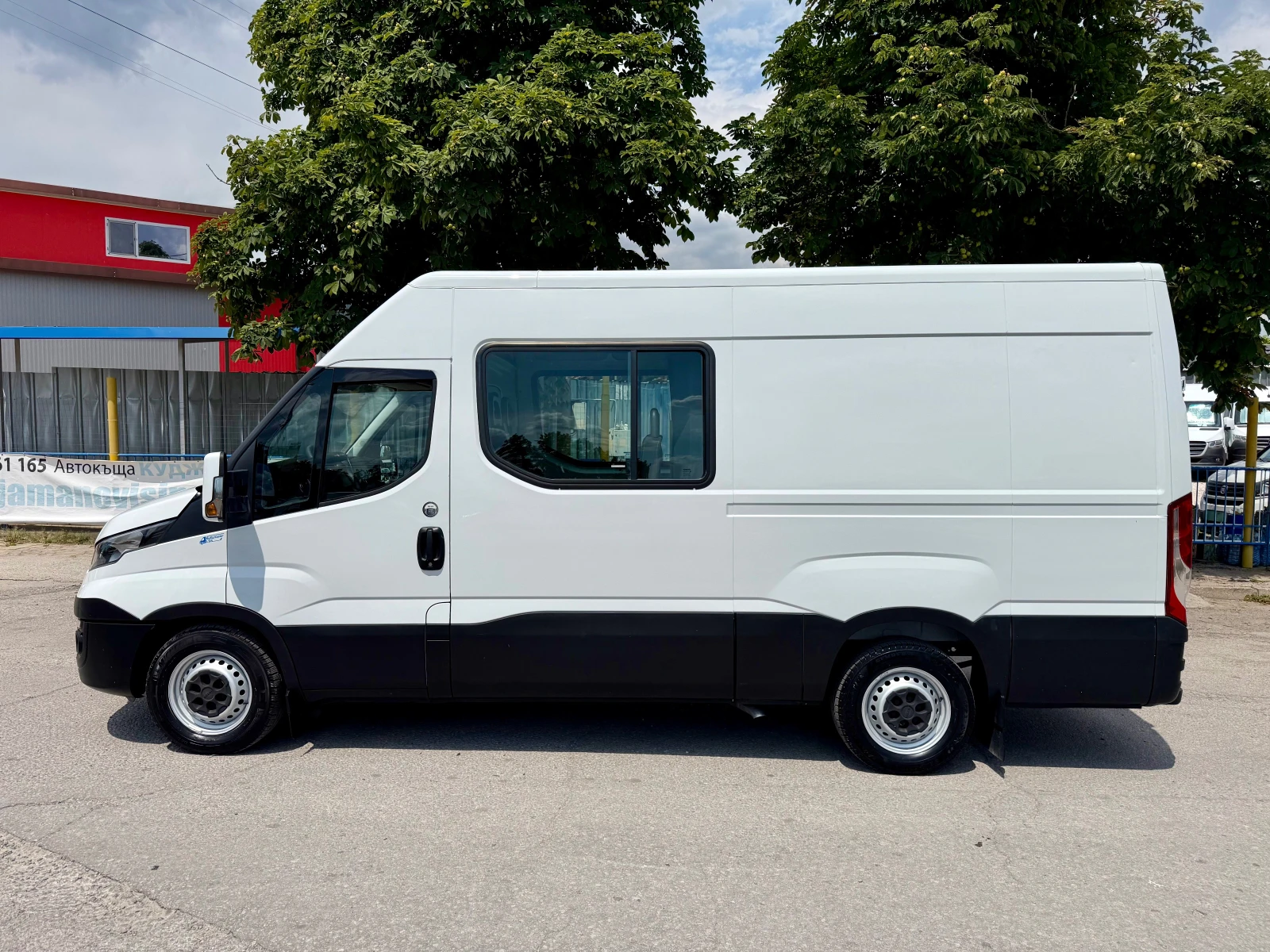 Iveco Daily 35S14 6 МЕСТА ЕВРО 6, снимка 2 - Бусове и автобуси - 55407747