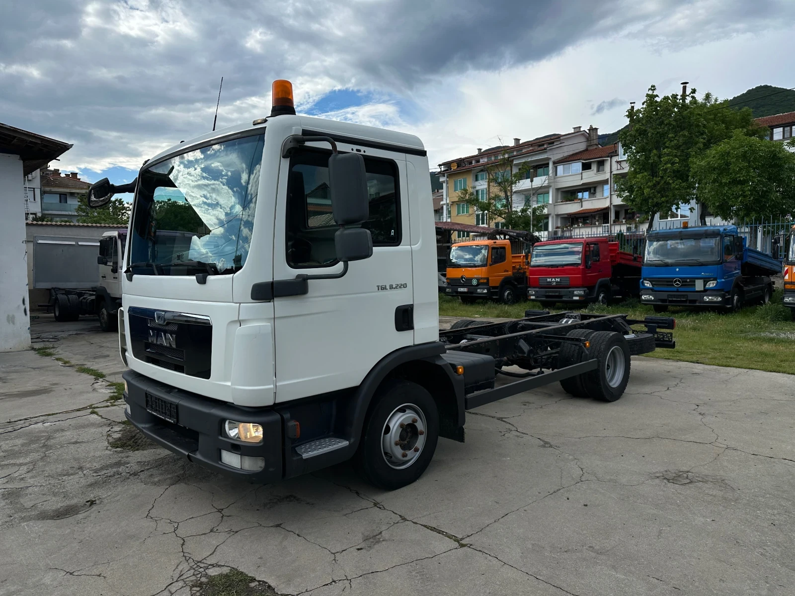 Man Tgl 8.220* Помпа* 3.30м. междуосие* Топ състояние