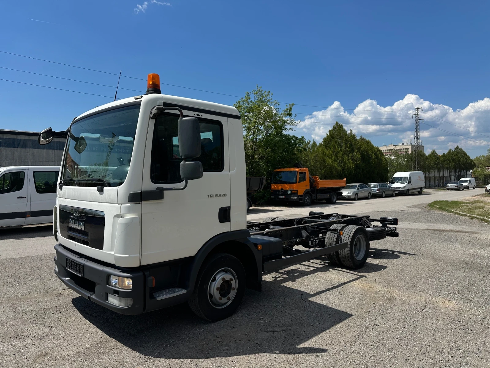 Man Tgl 8.220* Помпа* 3.30м. междуосие* Топ състояние