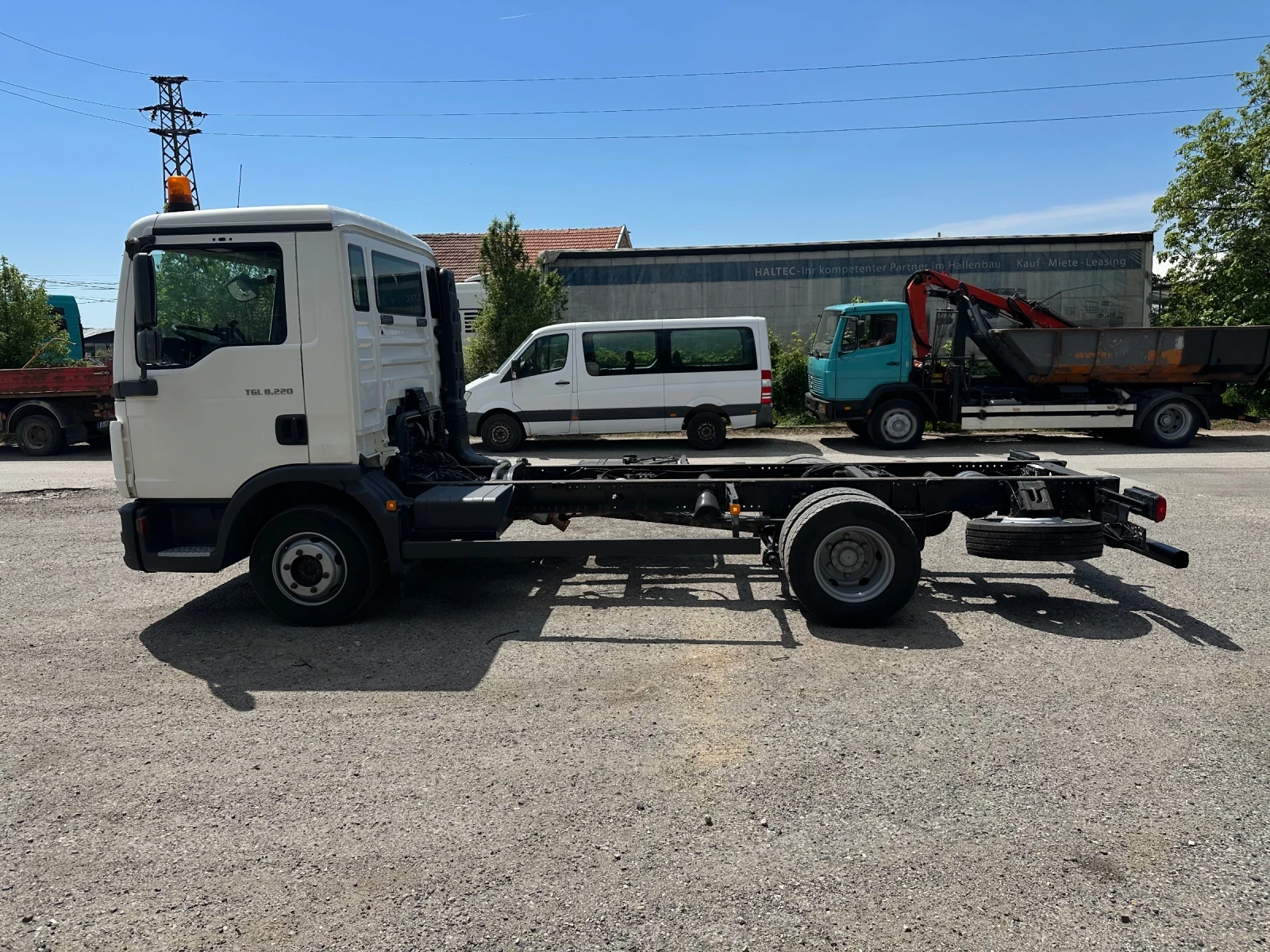 Man Tgl 8.220* Помпа* 3.30м. междуосие* Топ състояние, снимка 7 - Камиони - 54439803