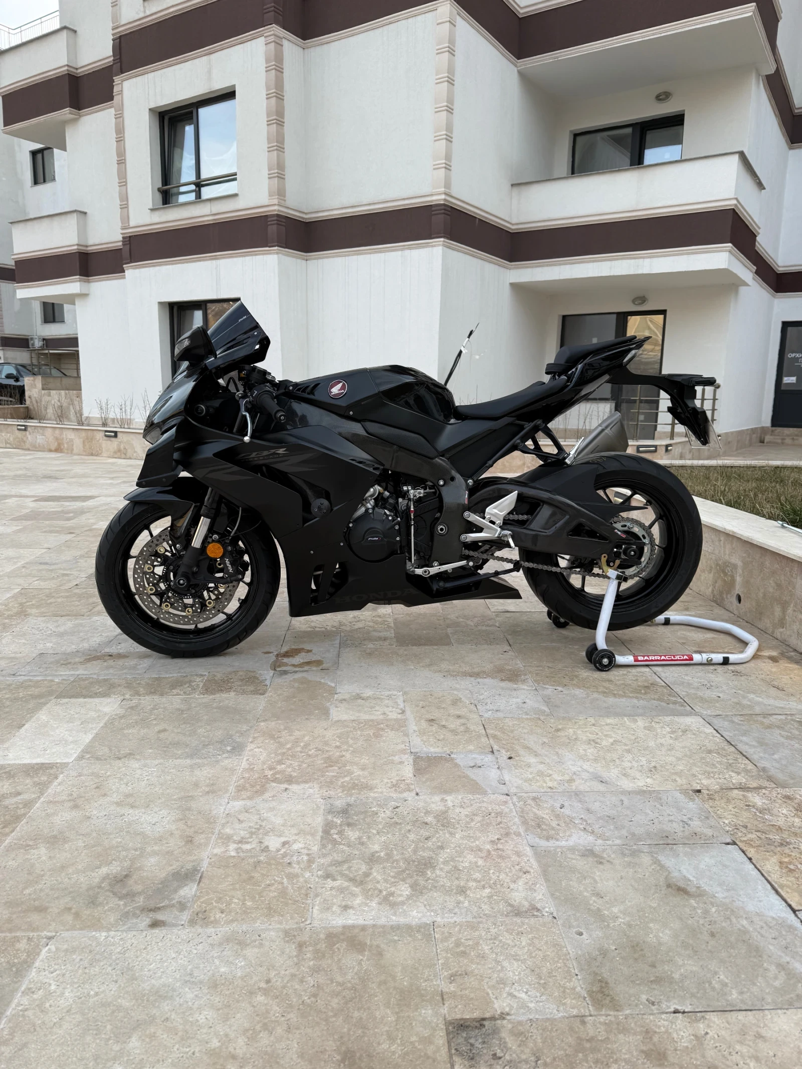 Honda Cbr 1000 RR-R - изображение 2