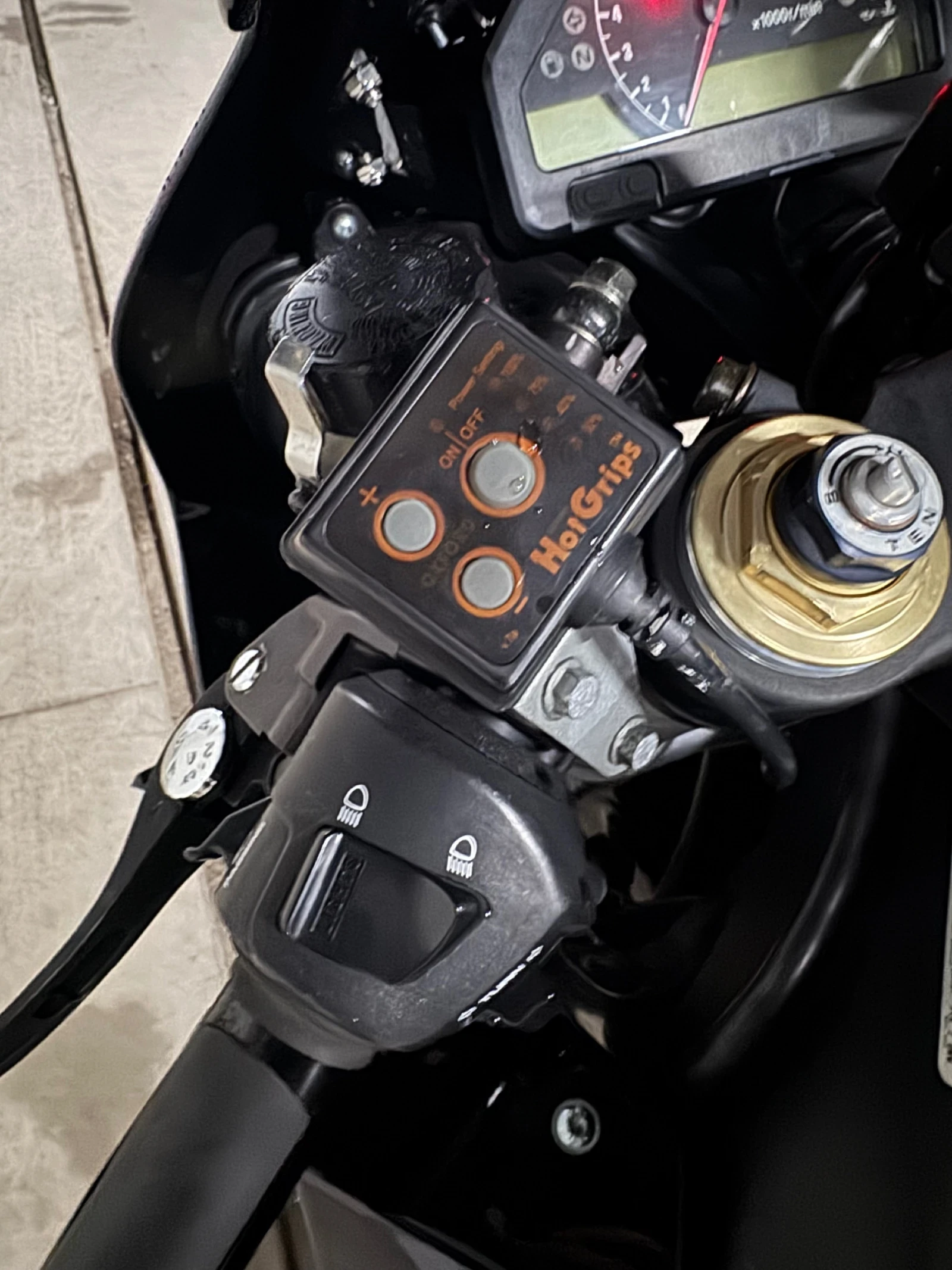 Honda Cbr 1000RR 37 000км , снимка 12 - Мотоциклети и мототехника - 54732899