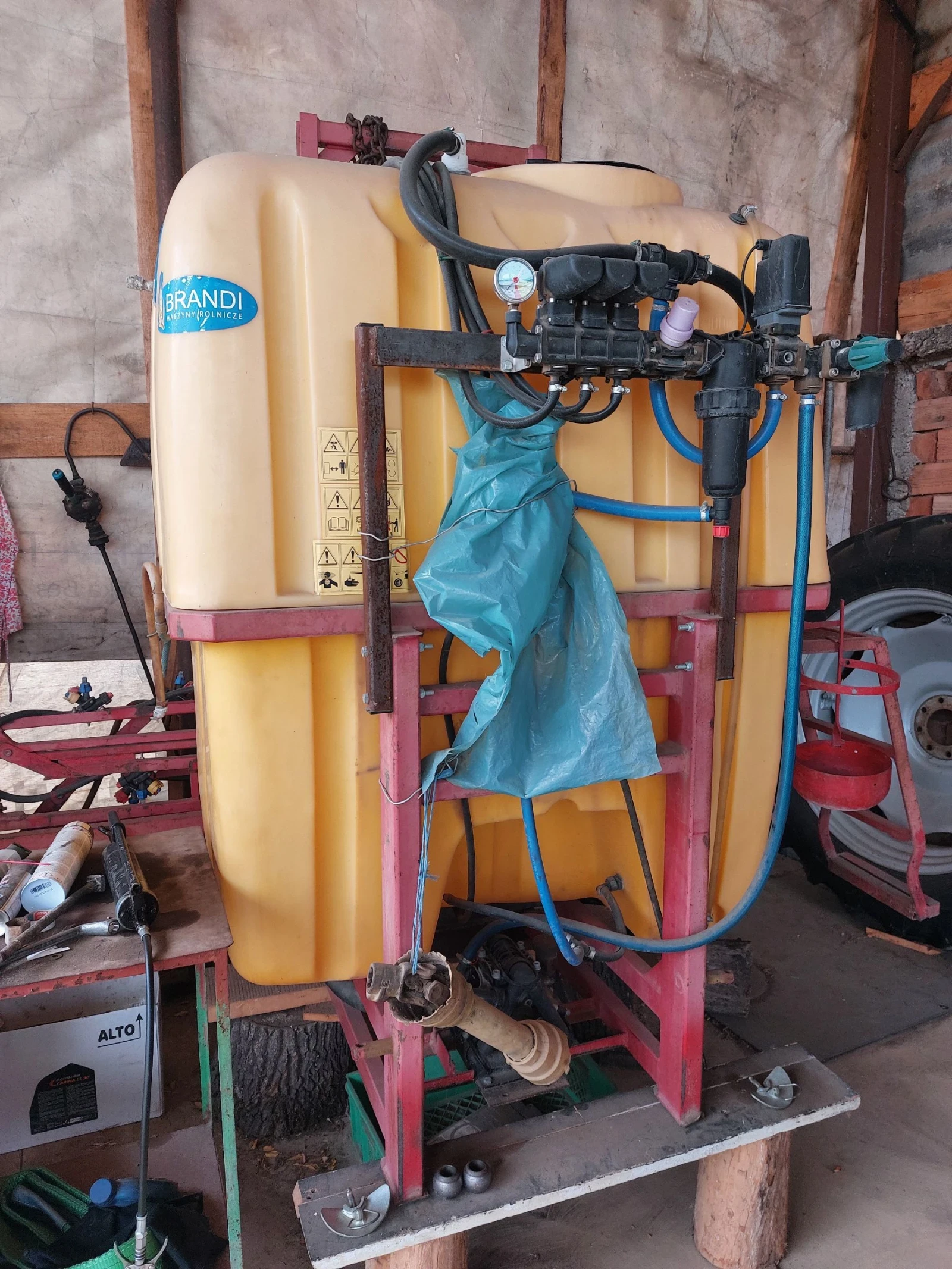 ��������� Brandi | Mobile.bg � ����������� 1