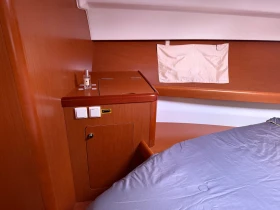 Моторна яхта Beneteau ANTARES 32 Fly, снимка 8