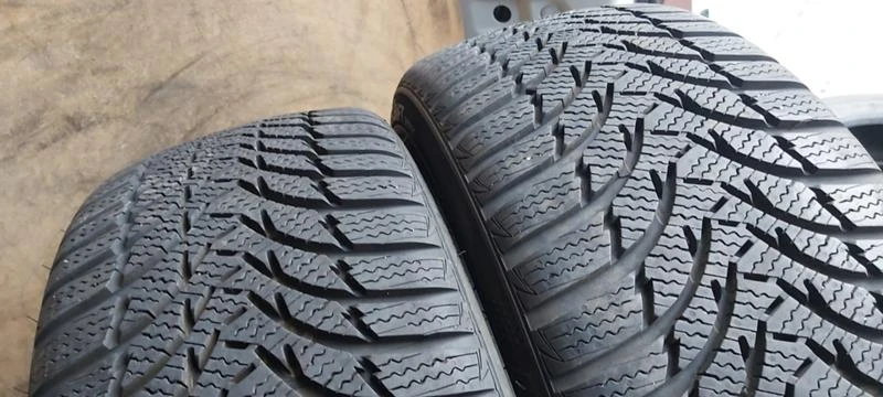 Гуми Зимни 205/45R16, снимка 2 - Гуми и джанти - 35130466