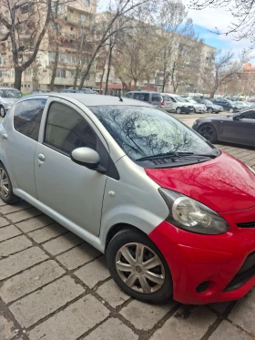 Toyota Aygo Седан, снимка 1