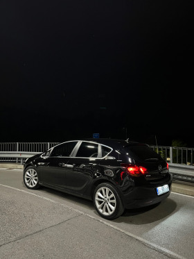 Opel Astra 1.7CDTI, снимка 6 - Автомобили и джипове - 43932173