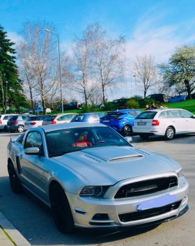 Ford Mustang 5.0 GT, снимка 1 - Автомобили и джипове - 45954584