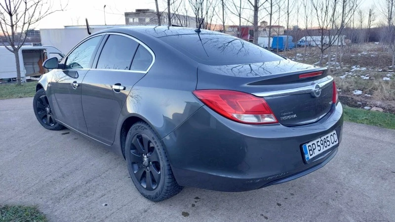 Opel Insignia, снимка 6 - Автомобили и джипове - 47704060