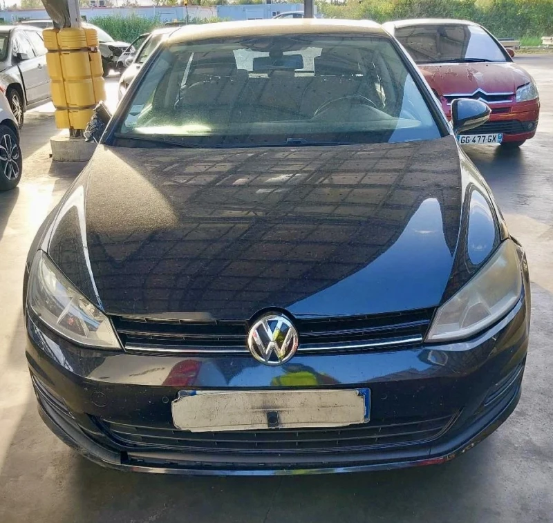 VW Golf 1.6 TDI VII, снимка 2 - Автомобили и джипове - 47279360