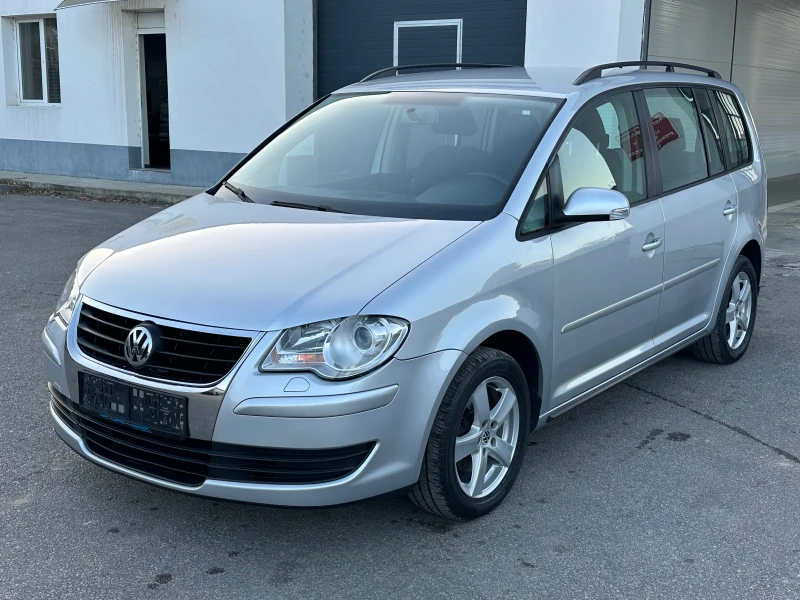 VW Touran 1.9TDI DSG Автоматик Face Lift, снимка 1 - Автомобили и джипове - 47751853