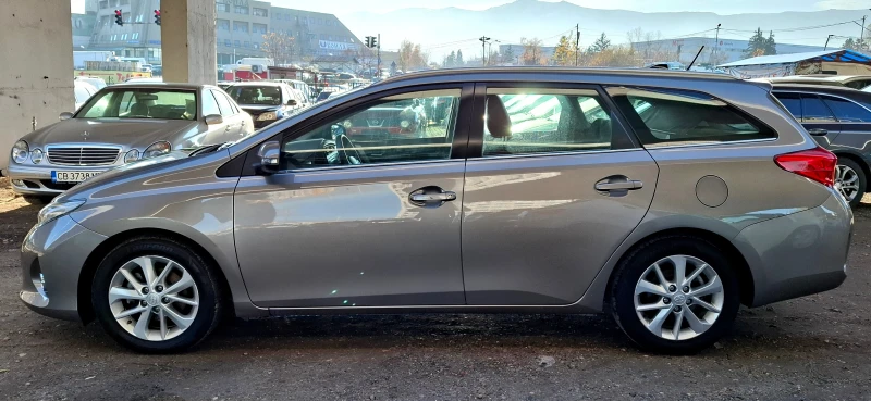 Toyota Auris КАМЕРА, снимка 8 - Автомобили и джипове - 48101265