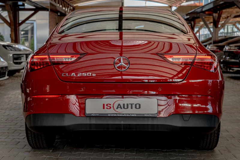 Mercedes-Benz CLA 250 Electro/MBUX/Dynamic Select/Камера/Подгрев, снимка 4 - Автомобили и джипове - 51585853