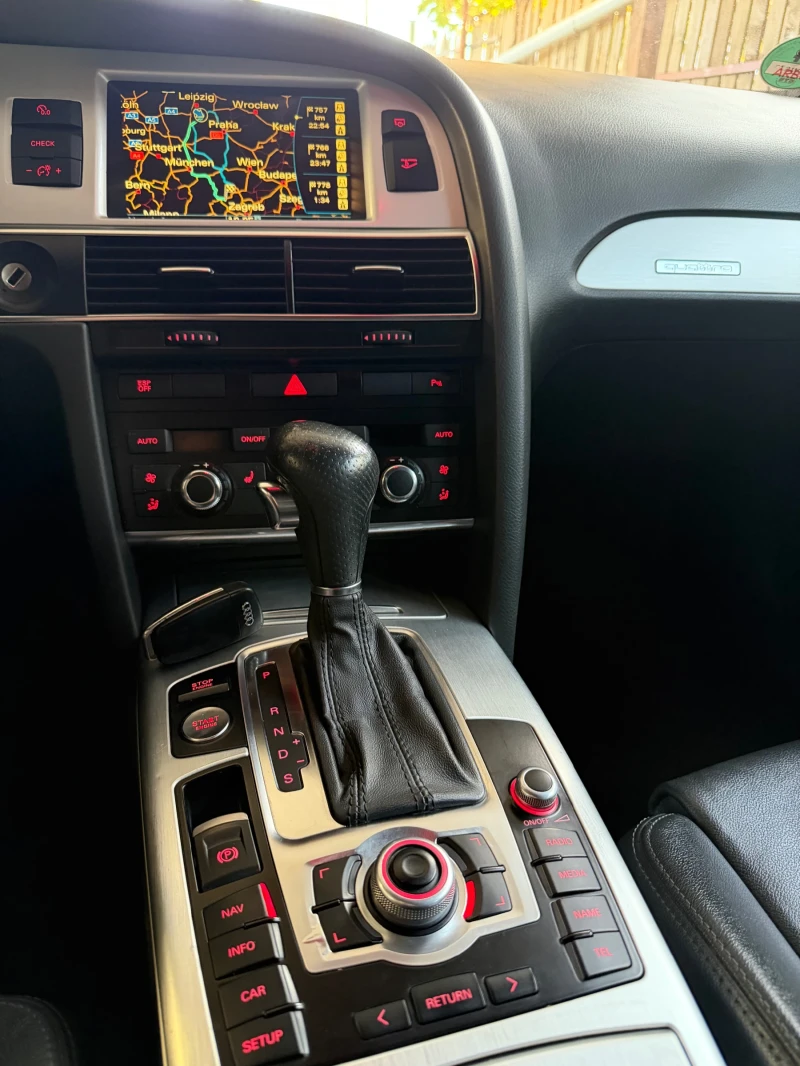 Audi A6 3.0 TDI 239 к.с S-Line , снимка 11 - Автомобили и джипове - 52238730