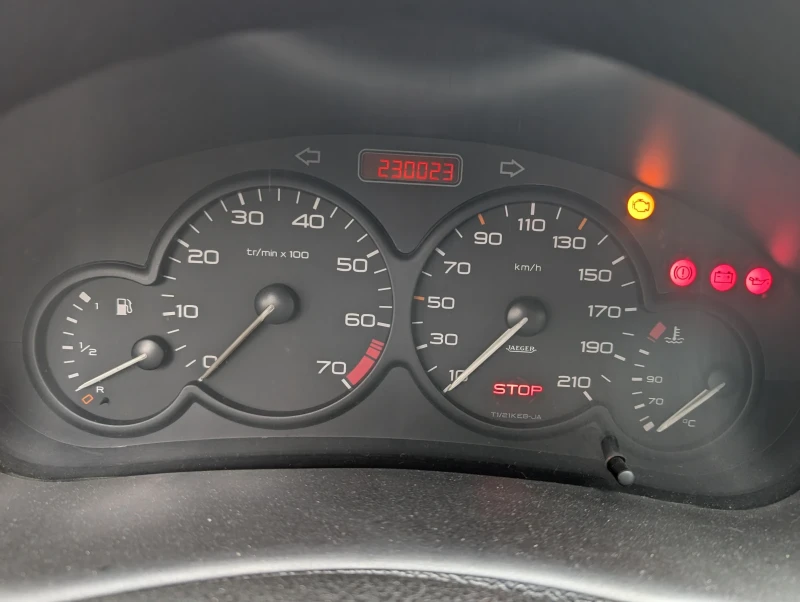 Peugeot 206, снимка 5 - Автомобили и джипове - 52688163