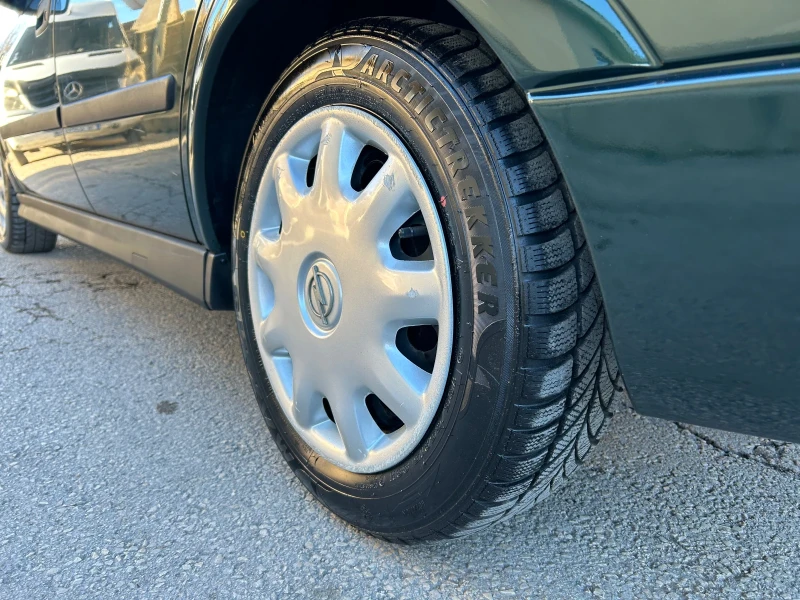 Opel Astra 1.6mi 75k.c. АВТОМАТИК, снимка 8 - Автомобили и джипове - 52957663