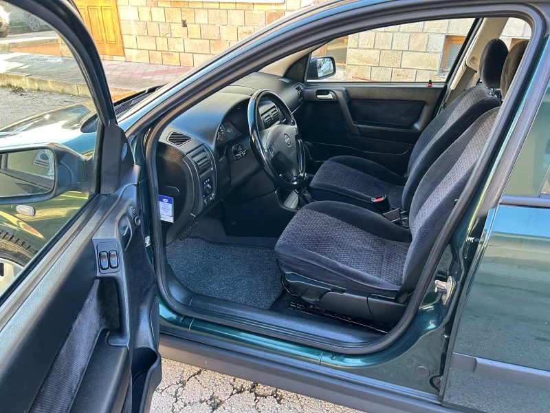 Opel Astra 1.6mi 75k.c. АВТОМАТИК, снимка 9 - Автомобили и джипове - 52957663