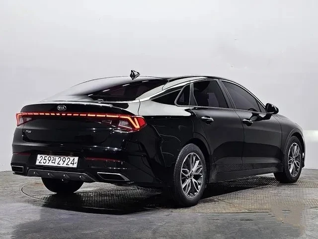 Kia K5 2.0LPi Газ Високо ниво на оборудване, без инцидент - изображение 2