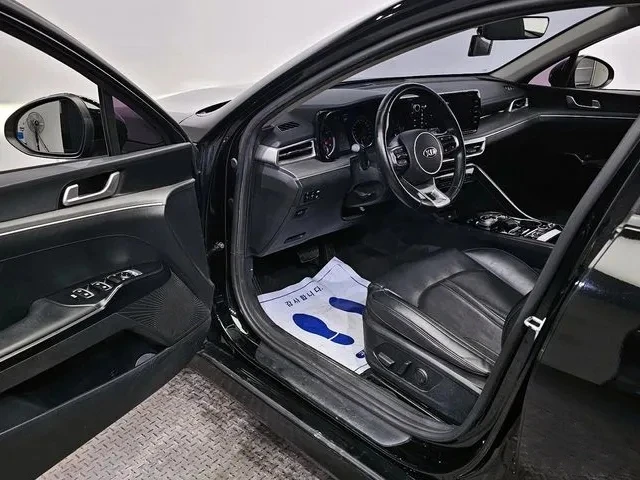 Kia K5 2.0LPi Газ Високо ниво на оборудване, без инцидент - изображение 9