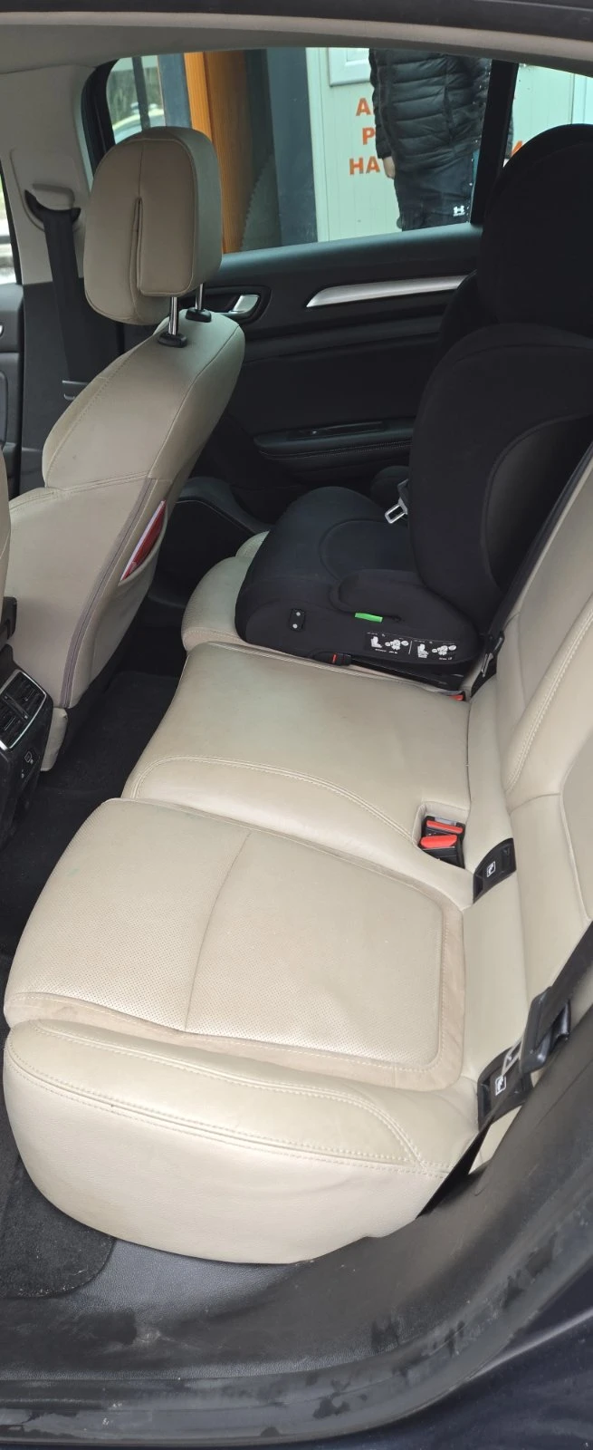 Renault Megane 1.5 DCI, снимка 13 - Автомобили и джипове - 54062843