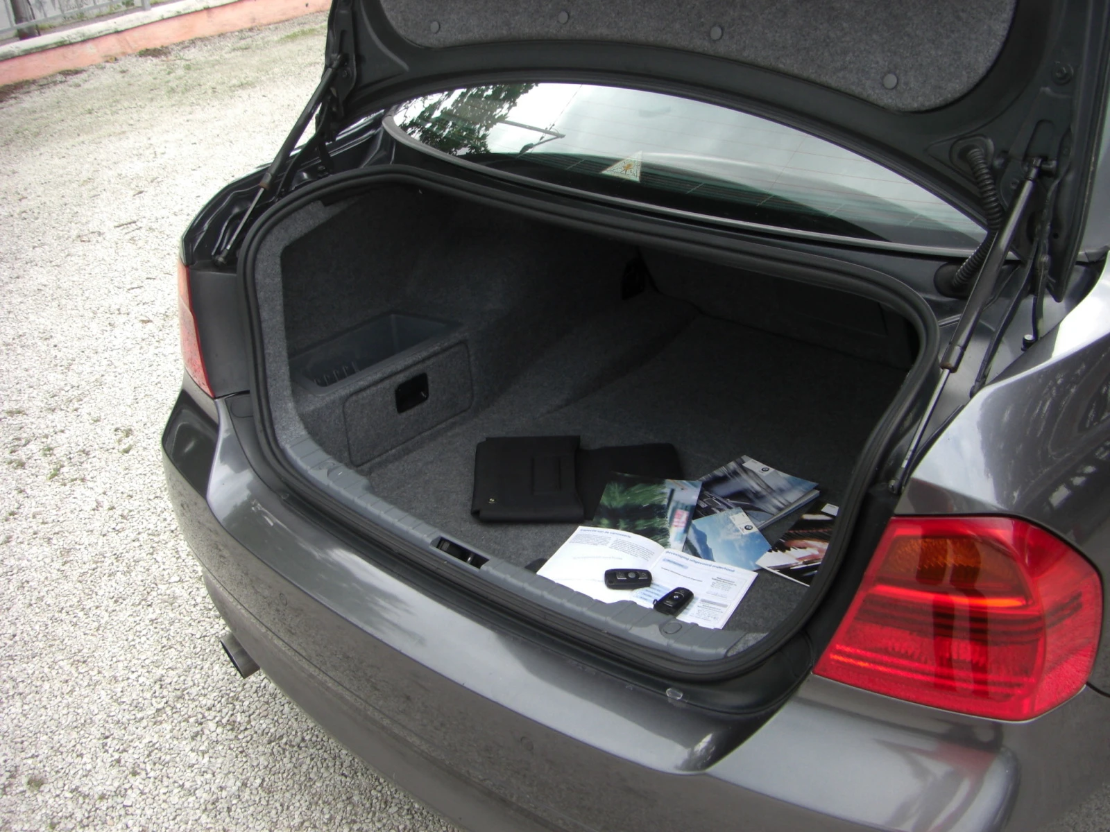 BMW 320 i 6ck. 150k.c | Mobile.bg — изображение 16
