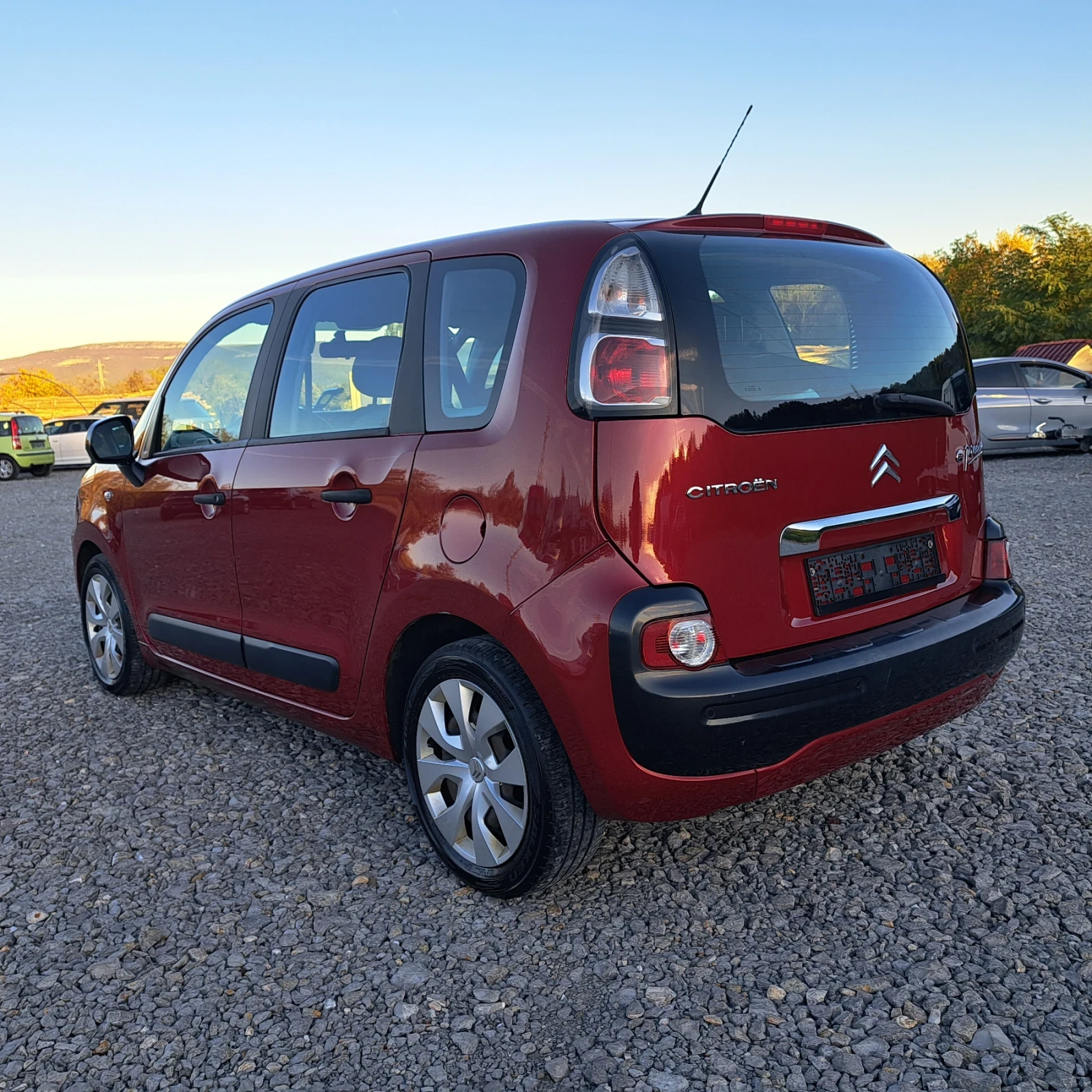 Citroen C3 Picasso 1.6 HDI - изображение 5