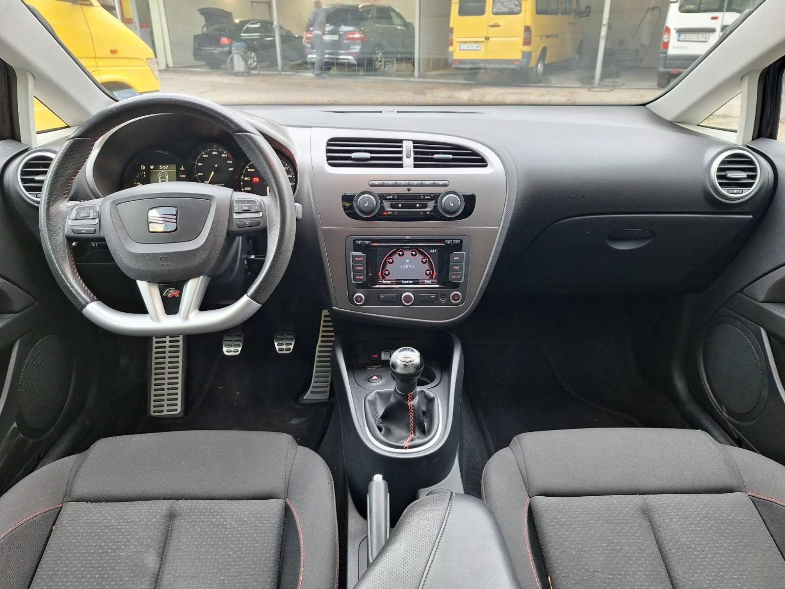 Seat Leon 2.0TSI FR FACE - изображение 8