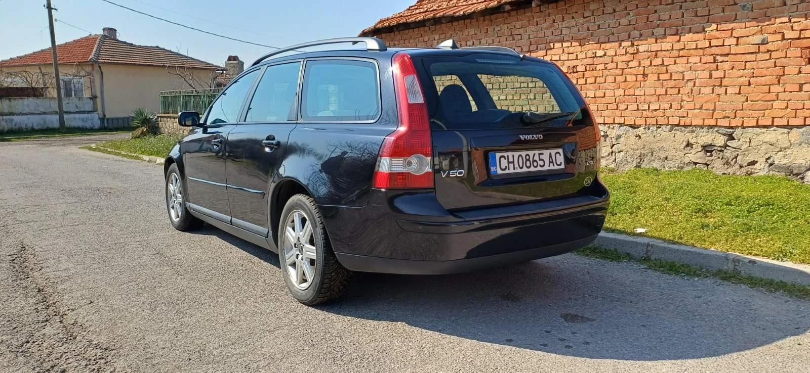 Volvo V50 Комби, снимка 5 - Автомобили и джипове - 53865324