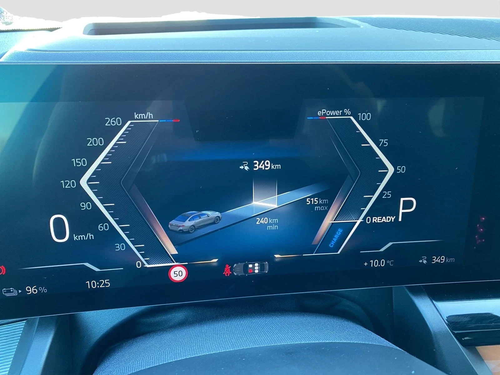 BMW i5 eDrive40 M-Sport Ad.LED 360 DIST Winter Pack+ PANO, снимка 11 - Автомобили и джипове - 54193948