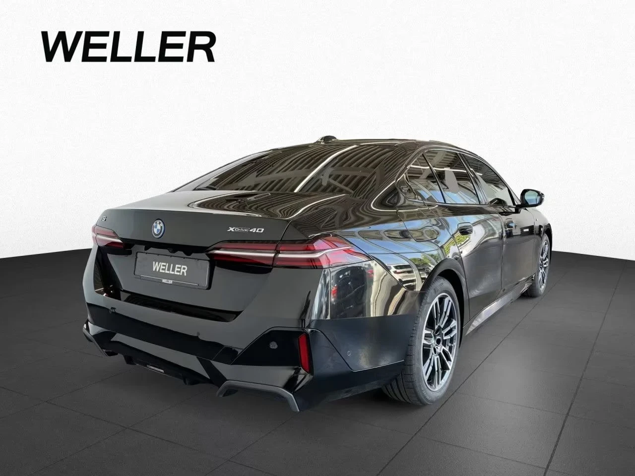 BMW i5 xDrive40 M-Sport Ad.LED 360 DIST Winter Pack+ PANO, снимка 3 - Автомобили и джипове - 55715527