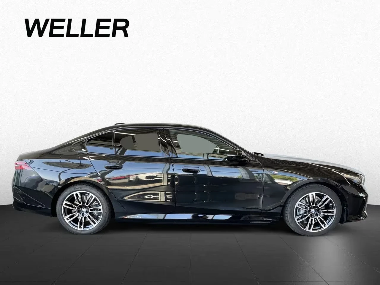 BMW i5 xDrive40 M-Sport Ad.LED 360 DIST Winter Pack+ PANO, снимка 5 - Автомобили и джипове - 55715527