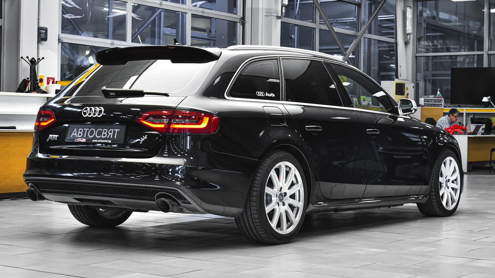 Audi A4 Avant 3.0 TDI V6 quattro S tronic, снимка 6 - Автомобили и джипове - 54830768