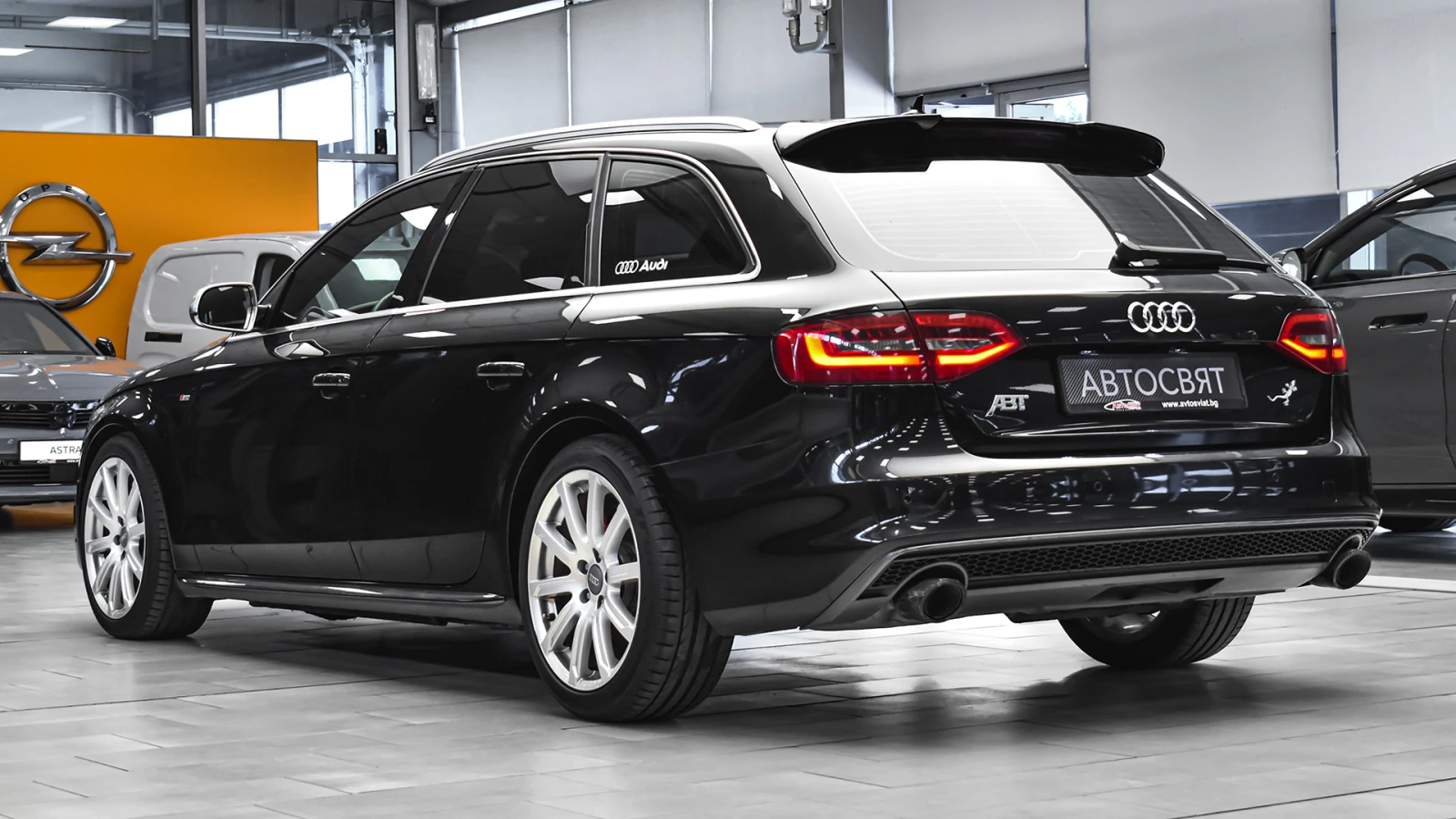 Audi A4 Avant 3.0 TDI V6 quattro S tronic, снимка 7 - Автомобили и джипове - 54830768