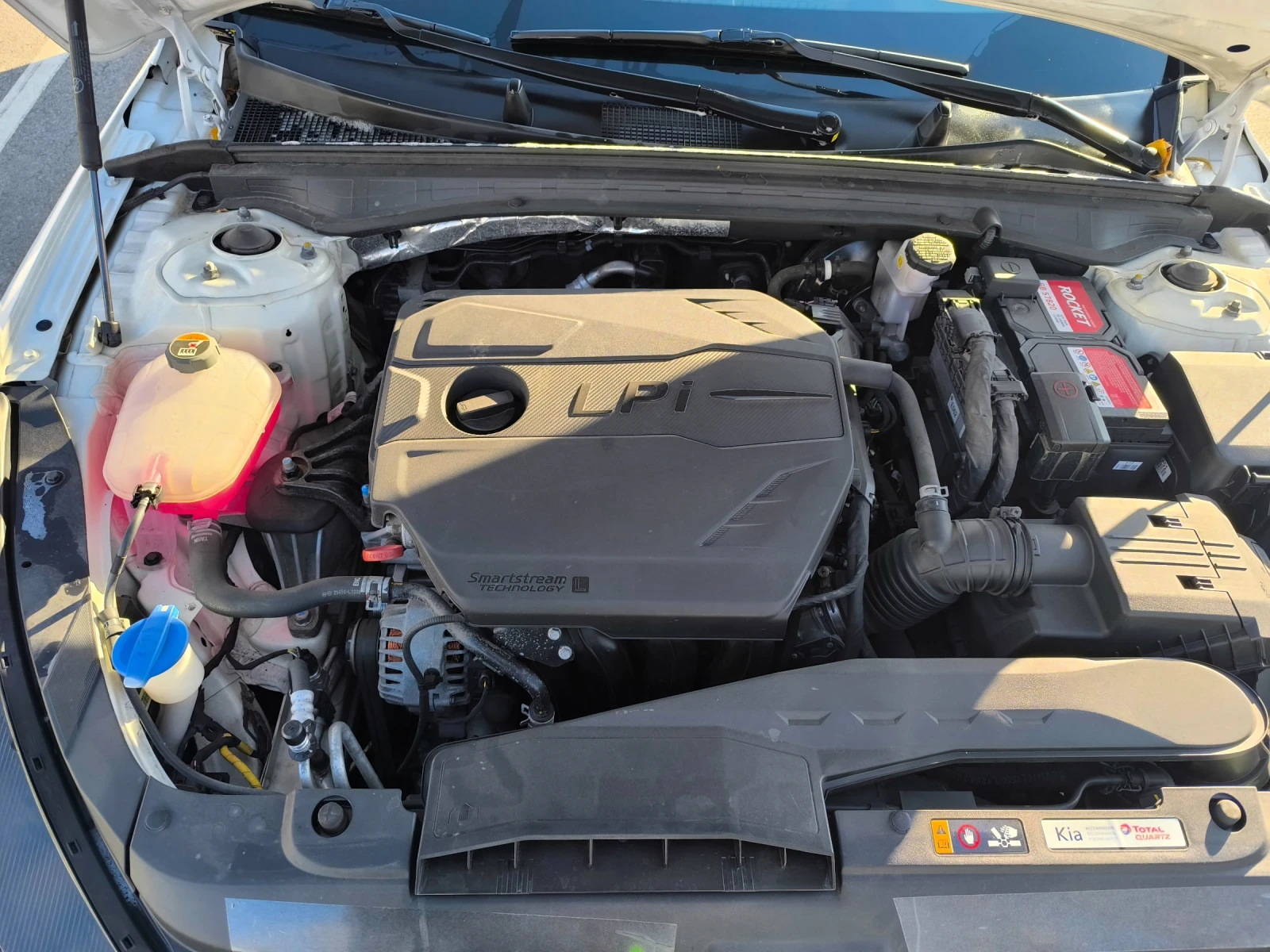 Kia K5 2.0 LPI, снимка 10 - Автомобили и джипове - 55151642
