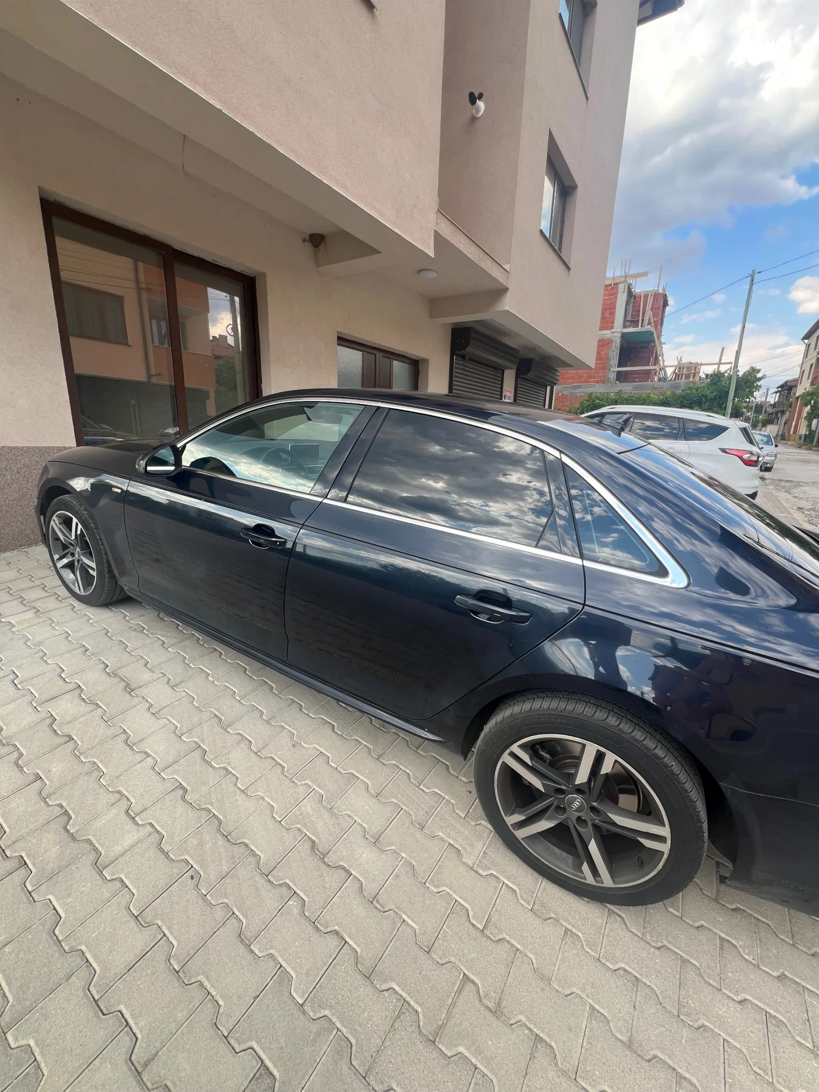 Audi A4, снимка 3 - Автомобили и джипове - 55155390